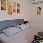 Mika Appartement Vela Luka