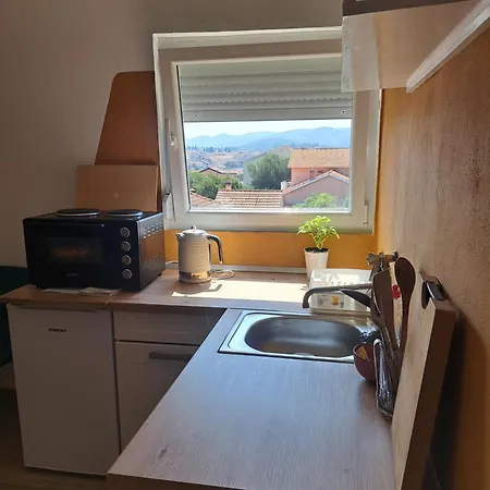 Apartment Mika