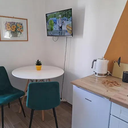 Apartament Mika *